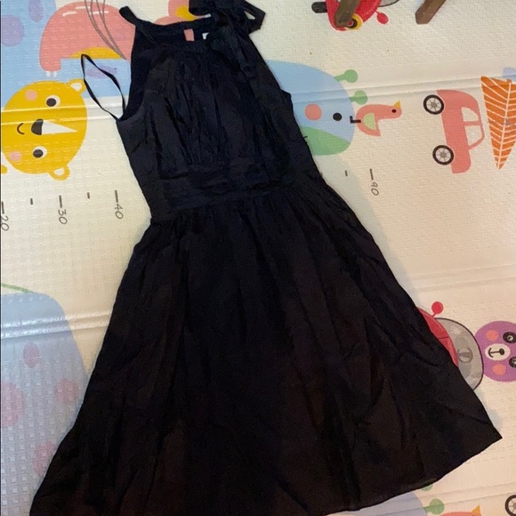 Black dress - Picture 3 of 3